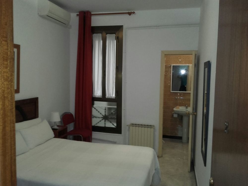 Hostal Absolut Stay (Adults Only) Barselona Dış mekan fotoğraf